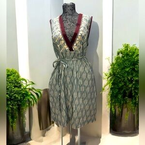 HOSS INTROPIA Fish bone embroidery midi size 42 US 10